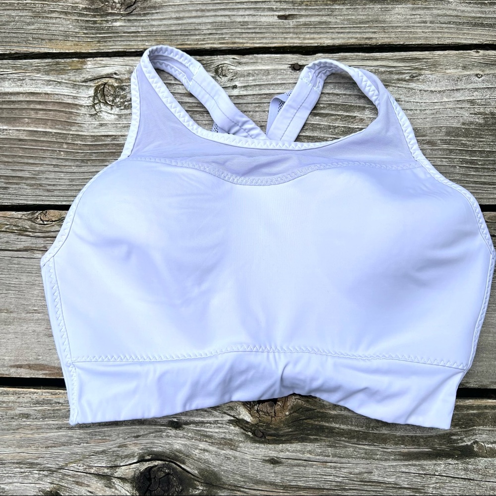 Athleta padded sports bra womens medium . Very good condition